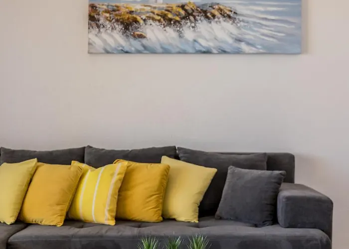 Sa Terasom 250m Od Plaze,parking,wi Fi,rostilj Apartament Trogir