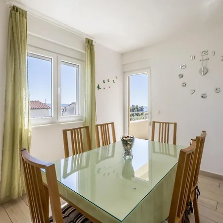 شقة Sa Terasom 250m Od Plaze,parking,wi Fi,rostilj *