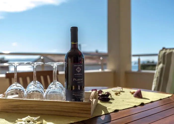 Sa Terasom 250m Od Plaze,parking,wi Fi,rostilj *