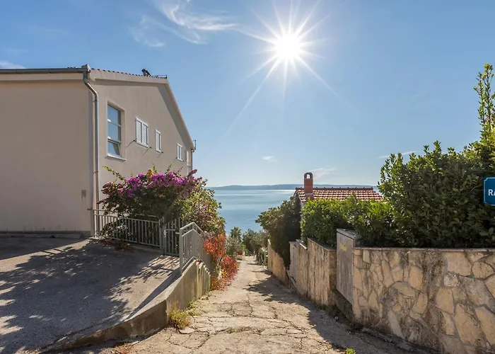 Sa Terasom 250m Od Plaze,parking,wi Fi,rostilj Διαμέρισμα *