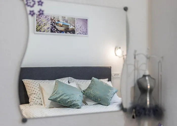 Sa Terasom 250m Od Plaze,parking,wi Fi,rostilj