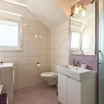 Sa Terasom 250m Od Plaze,parking,wi Fi,rostilj Apartment Trogir