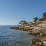 Sa Terasom 250m Od Plaze,parking,wi Fi,rostilj *