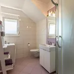 Sa Terasom 250m Od Plaze,parking,wi Fi,rostilj Apartment