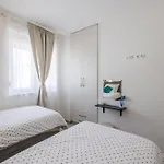 Sa Terasom 250m Od Plaze,parking,wi Fi,rostilj * Trogir