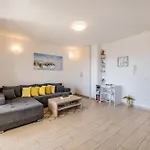 Sa Terasom 250m Od Plaze,parking,wi Fi,rostilj Trogir