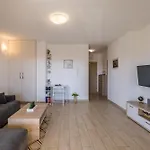 Sa Terasom 250m Od Plaze,parking,wi Fi,rostilj Apartment Trogir