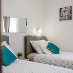Sa Terasom 250m Od Plaze,parking,wi Fi,rostilj *